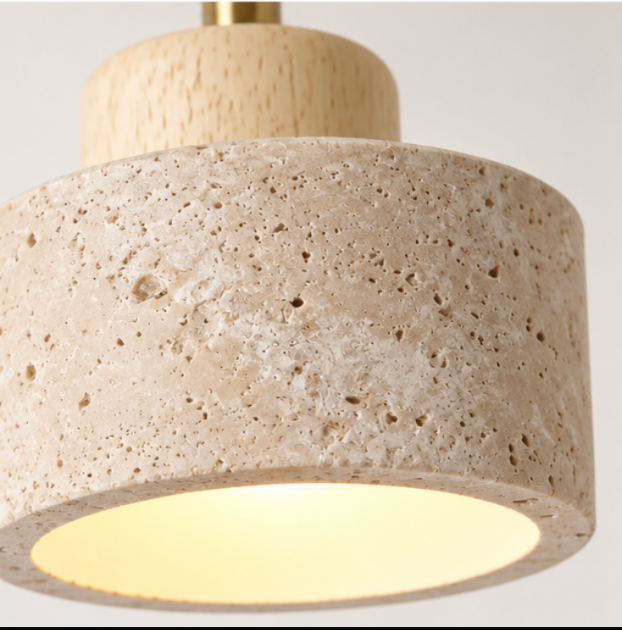 Plafonnier en bois et travertin au format compact