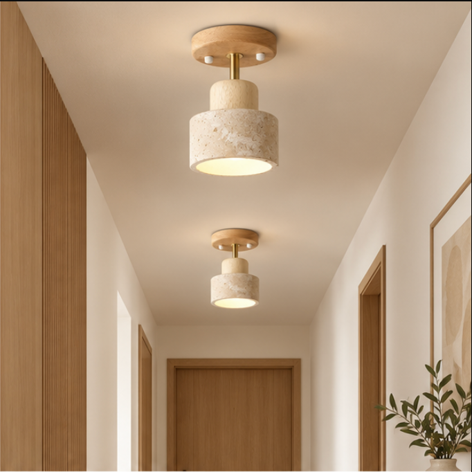 Plafonnier en bois et travertin au format compact
