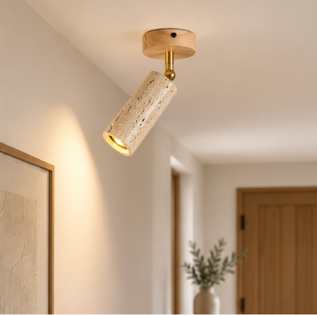 Spot plafonnier orientable en bois et travertin