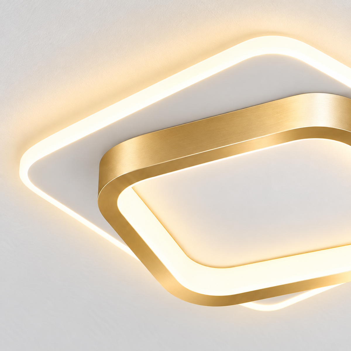 Plafonnier LED géométrique rond ou carré